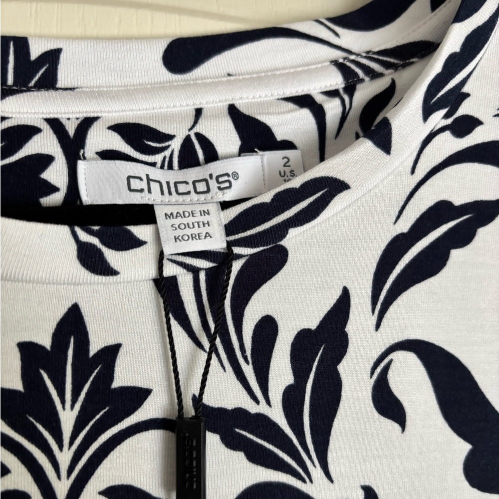 NWT Chico’s Touch of Cool Swirl Ruffle Sleeve Tee Navy - Picture 5 of 7